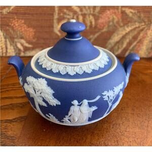 Vintage WEDGWOOD Jasperware Blue Sugar Box Sugar Bowl with Lid
